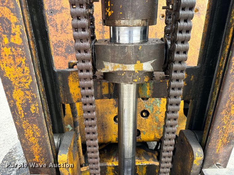 image for item OG9573 Hyster  forklift