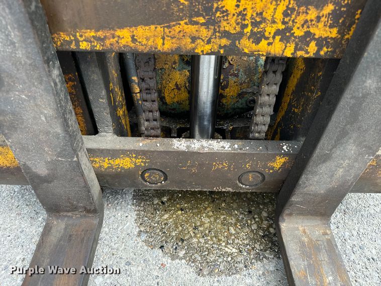 image for item OG9573 Hyster  forklift