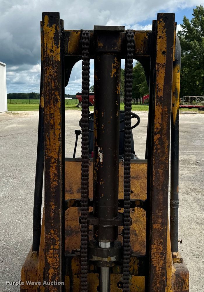 image for item OG9573 Hyster  forklift