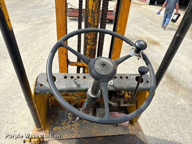 image for item OG9573 Hyster  forklift