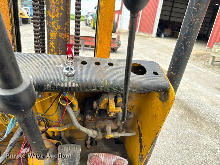 image for item OG9573 Hyster  forklift