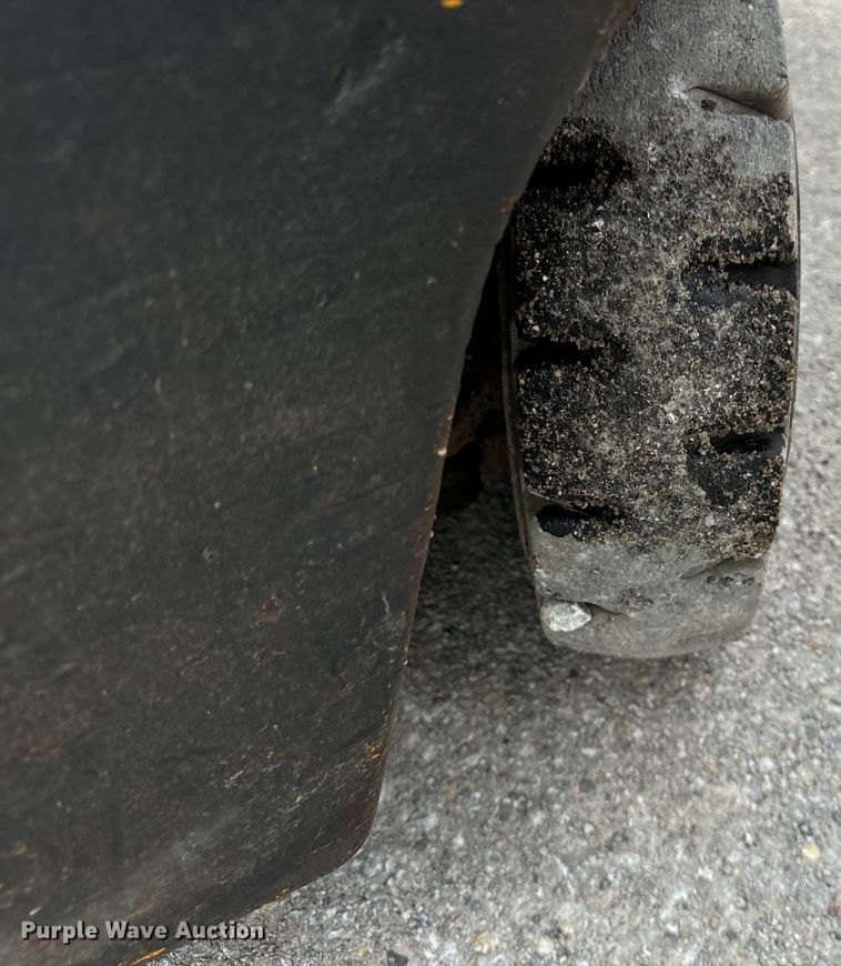 image for item OG9573 Hyster  forklift