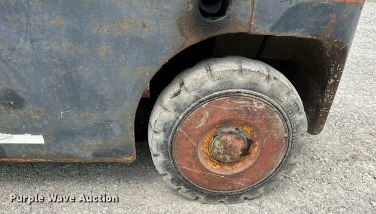 image for item OG9573 Hyster  forklift