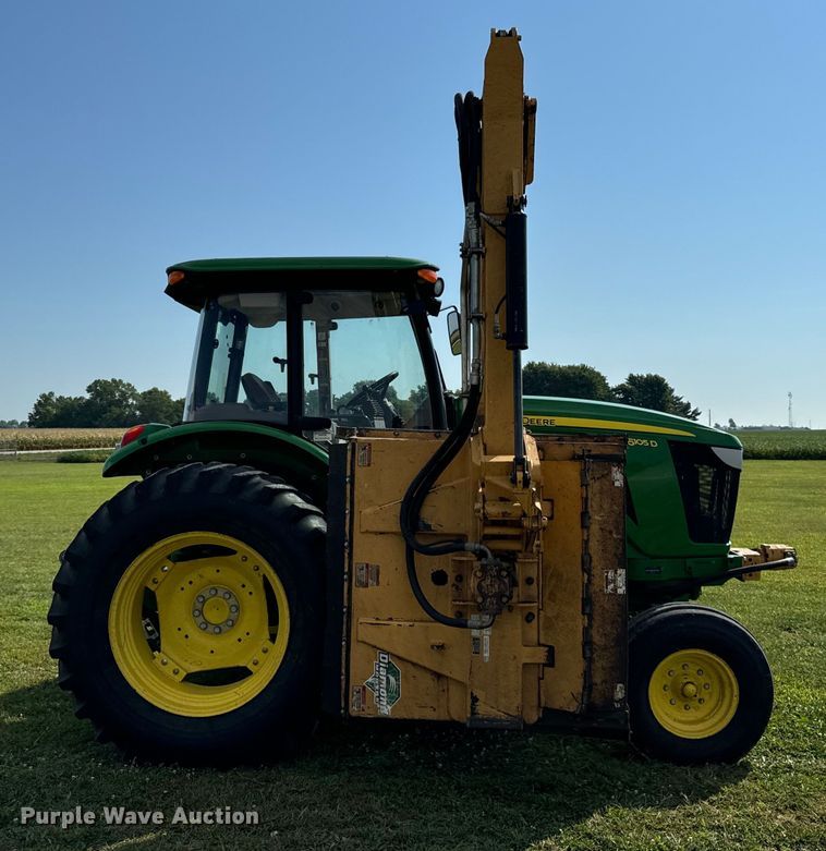 image for item OG9648 2014 John Deere  6105D tractor