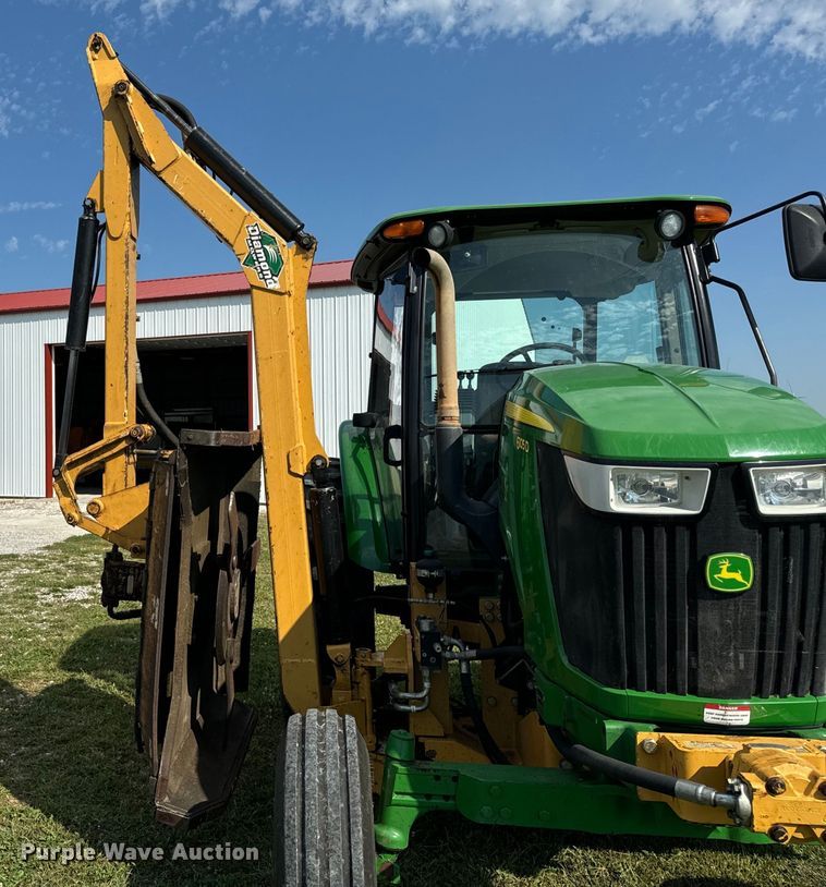 image for item OG9648 2014 John Deere  6105D tractor