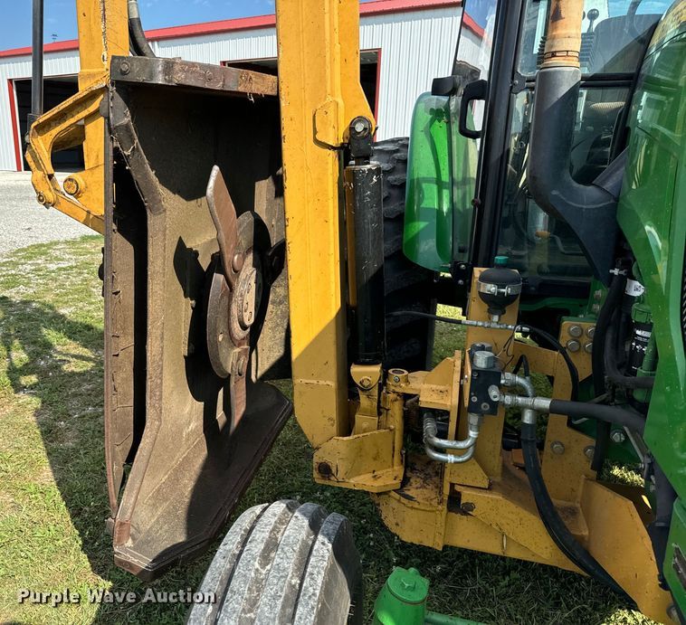 image for item OG9648 2014 John Deere  6105D tractor