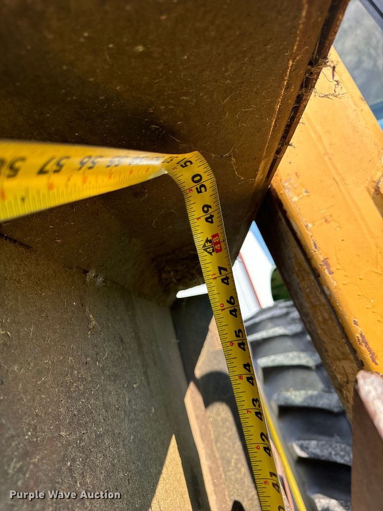 image for item OG9648 2014 John Deere  6105D tractor