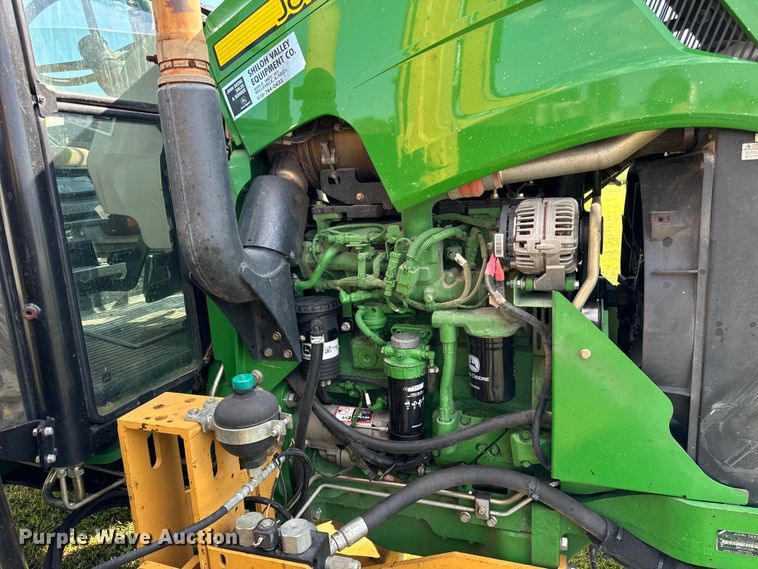 image for item OG9648 2014 John Deere  6105D tractor
