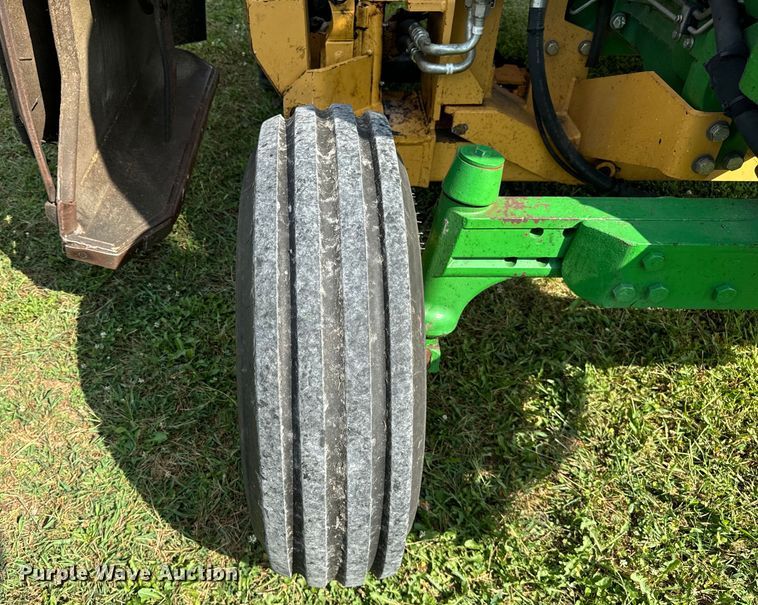 image for item OG9648 2014 John Deere  6105D tractor