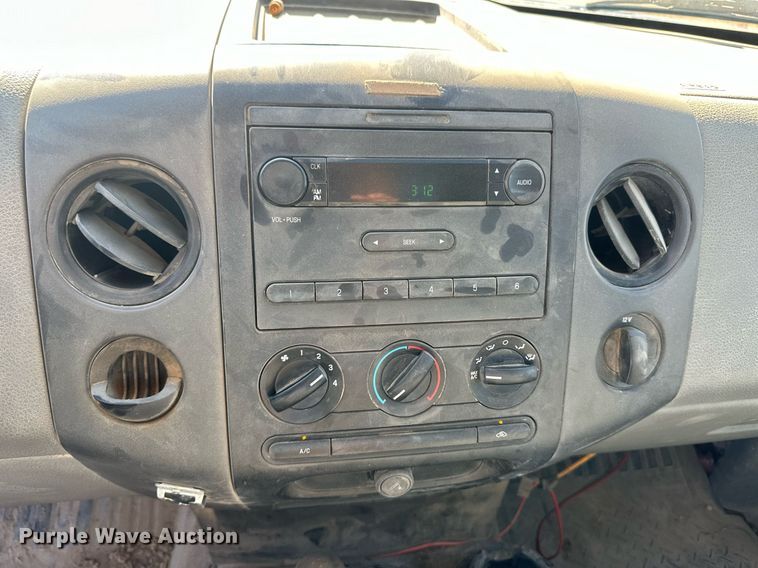 image for item OM9631 2007 Ford F150 pickup truck