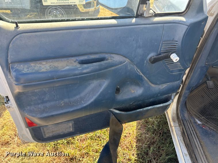 image for item OM9633 1994 Ford F150 