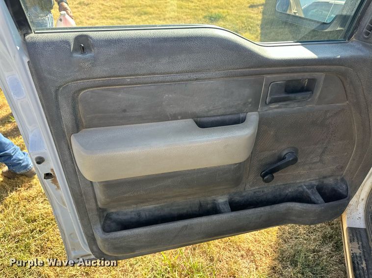 image for item OM9634 2010 Ford F150 pickup truck