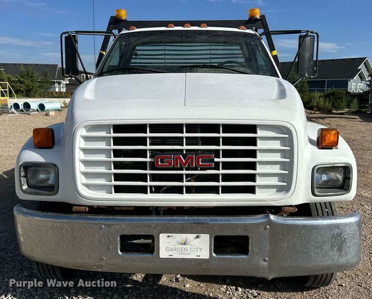 image for item OM9648 2000 GMC C6500 dump flatbed truck