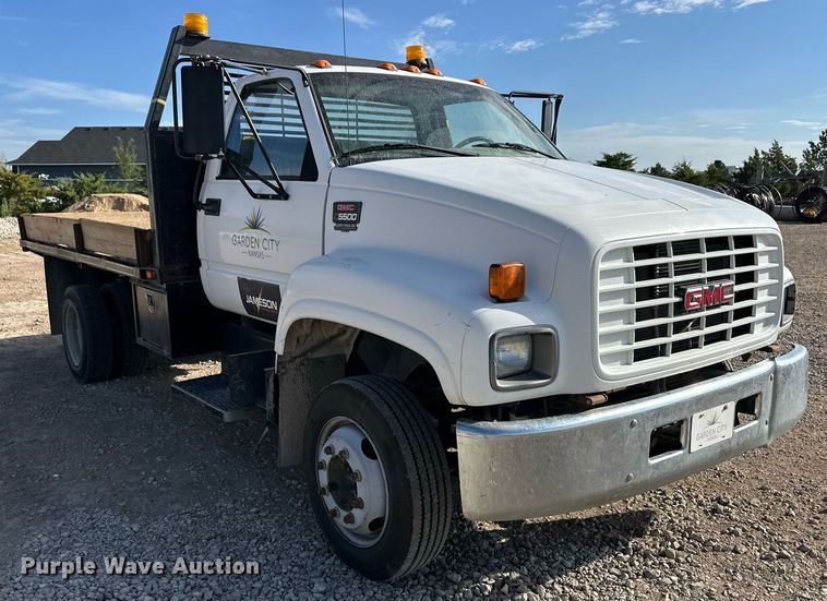 image for item OM9648 2000 GMC C6500 dump flatbed truck
