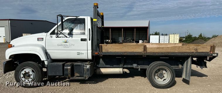 image for item OM9648 2000 GMC C6500 dump flatbed truck
