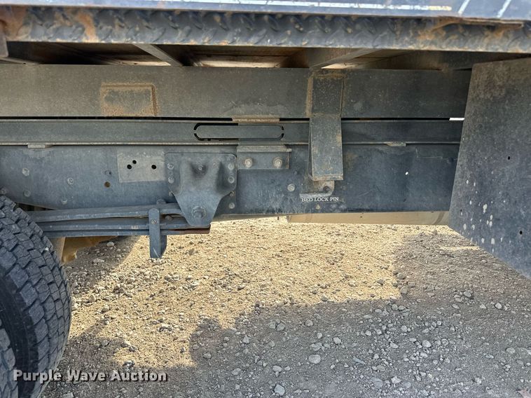 image for item OM9648 2000 GMC C6500 dump flatbed truck