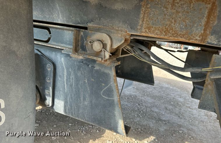 image for item OM9648 2000 GMC C6500 dump flatbed truck