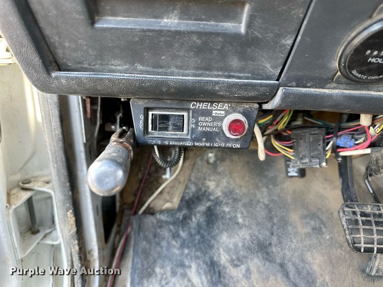 image for item OM9648 2000 GMC C6500 dump flatbed truck