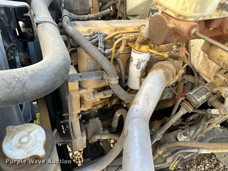 image for item OM9648 2000 GMC C6500 dump flatbed truck