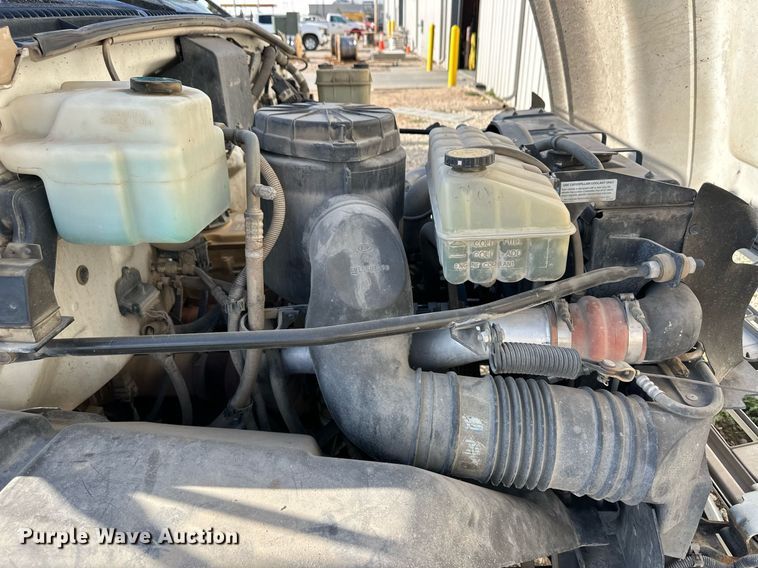 image for item OM9648 2000 GMC C6500 dump flatbed truck