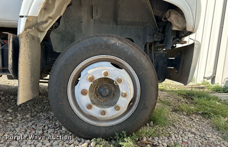 image for item OM9648 2000 GMC C6500 dump flatbed truck