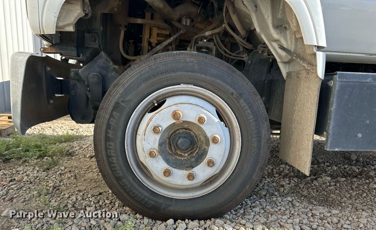 image for item OM9648 2000 GMC C6500 dump flatbed truck