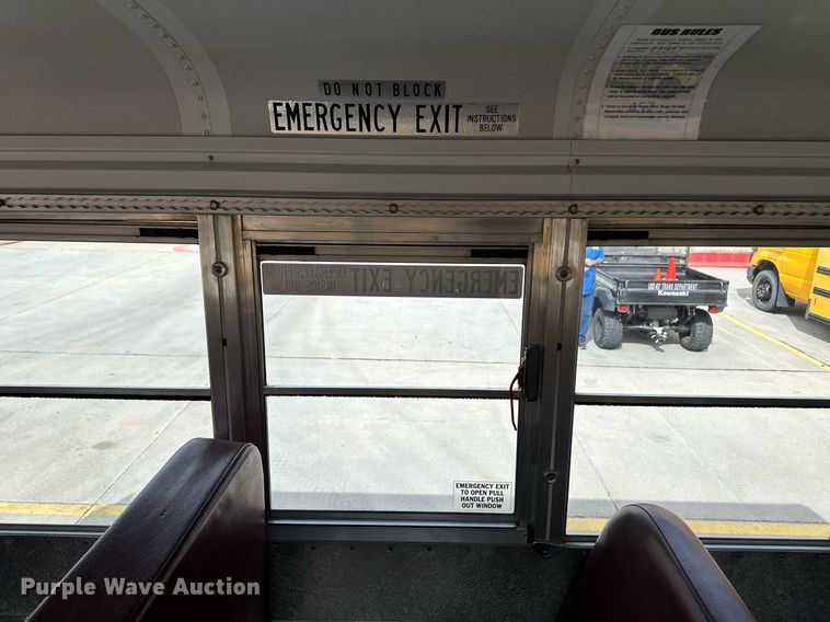 image for item OM9650 2006 Ford F450 Super Duty school bus