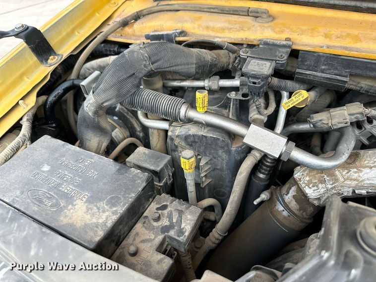 image for item OM9650 2006 Ford F450 Super Duty school bus