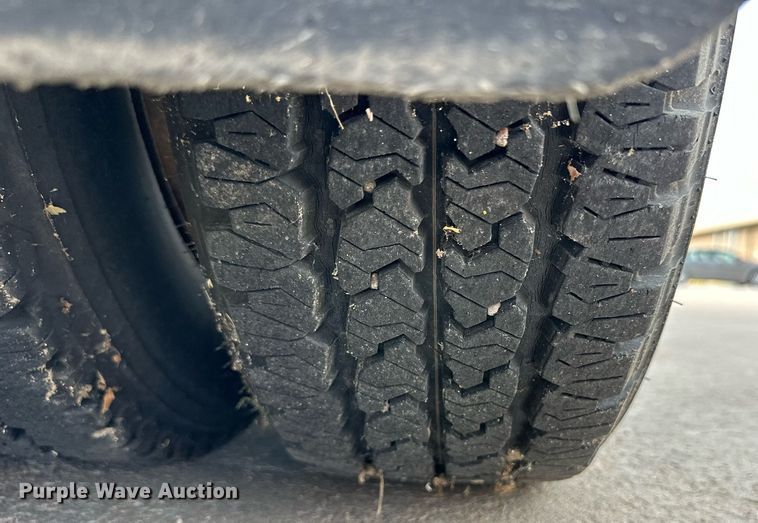 image for item OM9650 2006 Ford F450 Super Duty school bus