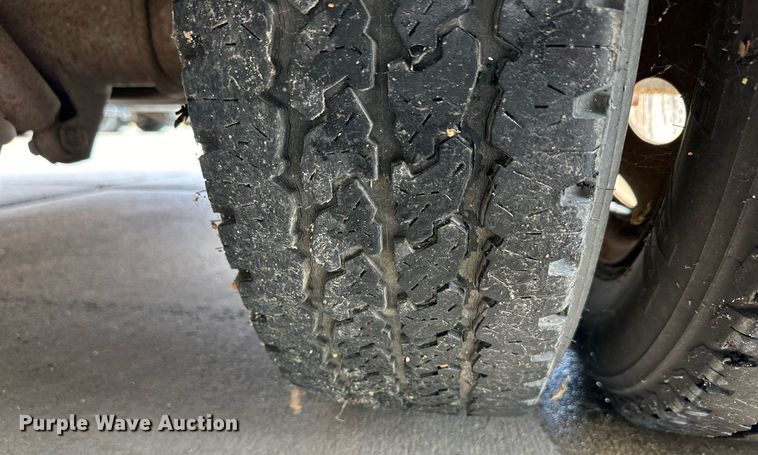 image for item OM9650 2006 Ford F450 Super Duty school bus