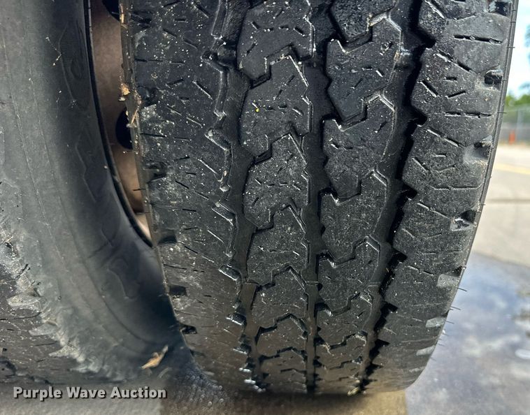 image for item OM9650 2006 Ford F450 Super Duty school bus