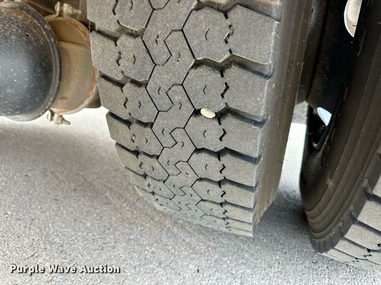 image for item OM9652 2016 Blue Bird Vision school bus