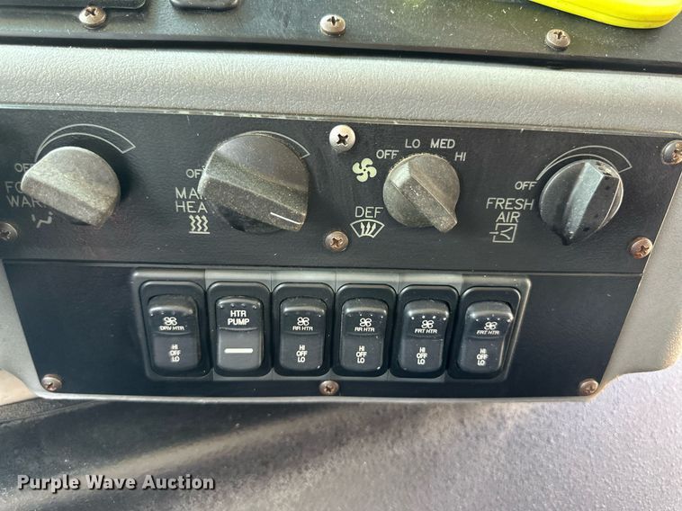 image for item OM9654 2008 Blue Bird All American school bus