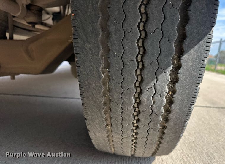 image for item OM9654 2008 Blue Bird All American school bus