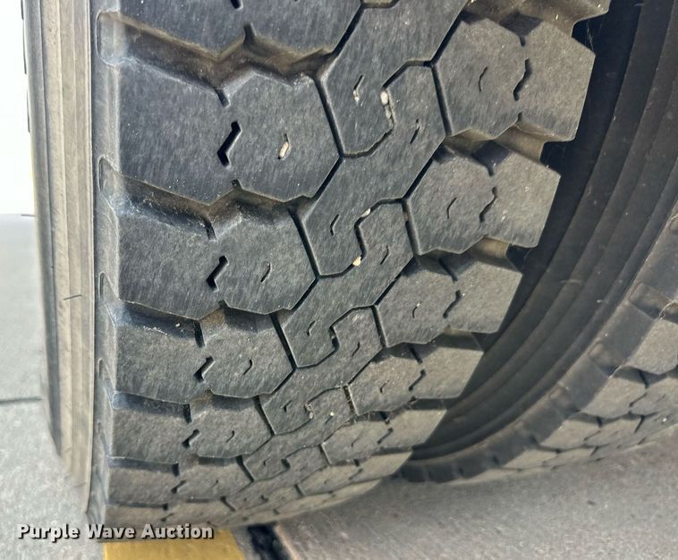 image for item OM9655 2008 Blue Bird All American school bus