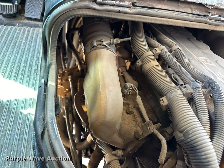 image for item OM9656 2006 Blue Bird All American school bus