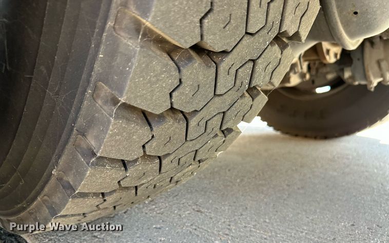 image for item OM9656 2006 Blue Bird All American school bus