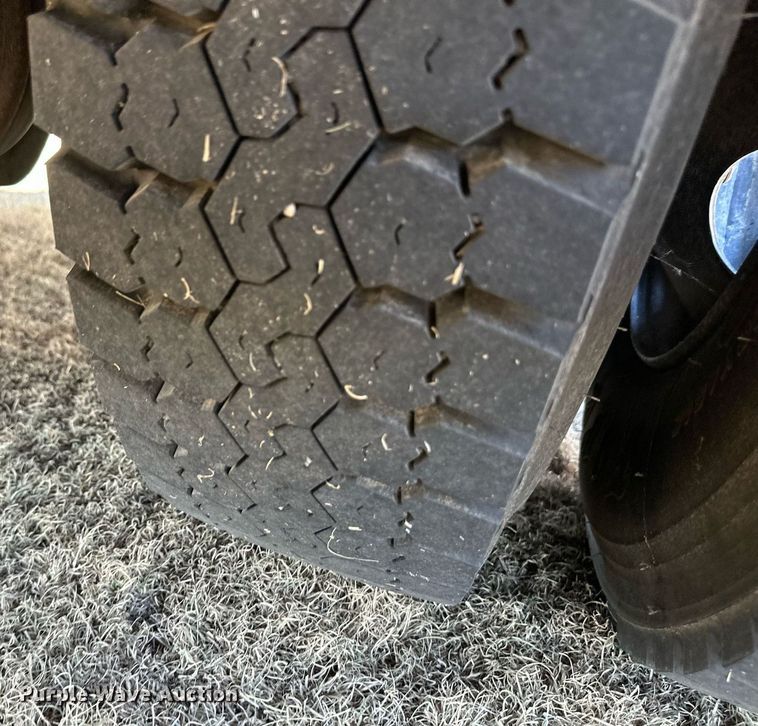 image for item OM9657 2004 Blue Bird All American school bus