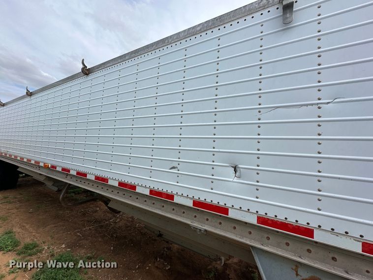 image for item DK6879 1994 Wilson DWH-200 grain trailer