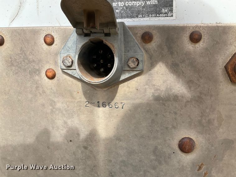 image for item DK6879 1994 Wilson DWH-200 grain trailer