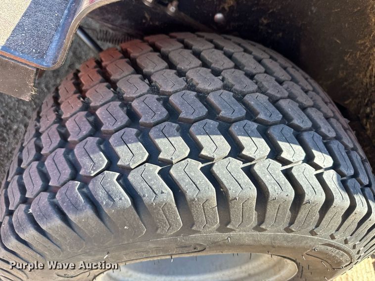 image for item DL0466 Jacobsen R-311T lawn mower