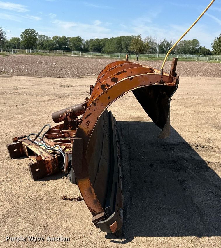 image for item DL0467 12' W Henke snow plow