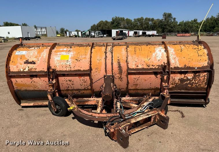 image for item DL0467 12' W Henke snow plow