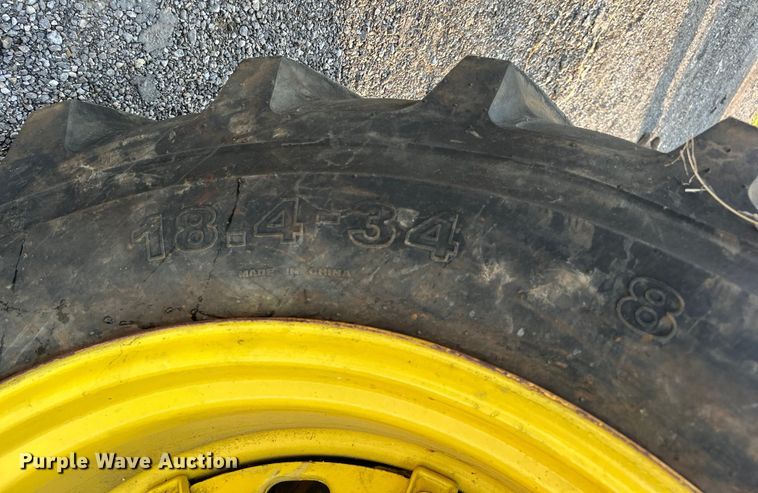 image for item DO6685 1958 John Deere 820 tractor