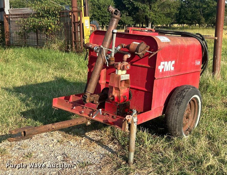 image for item DO6686 FMC sprayer trailer