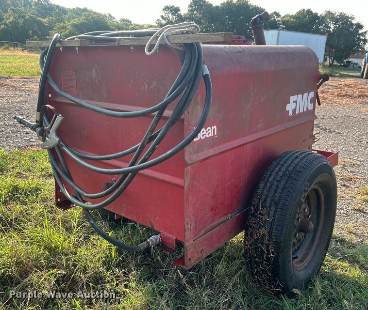 image for item DO6686 FMC sprayer trailer