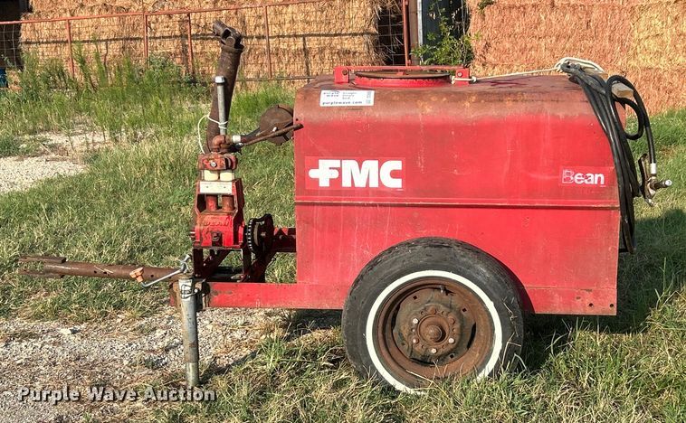 image for item DO6686 FMC sprayer trailer