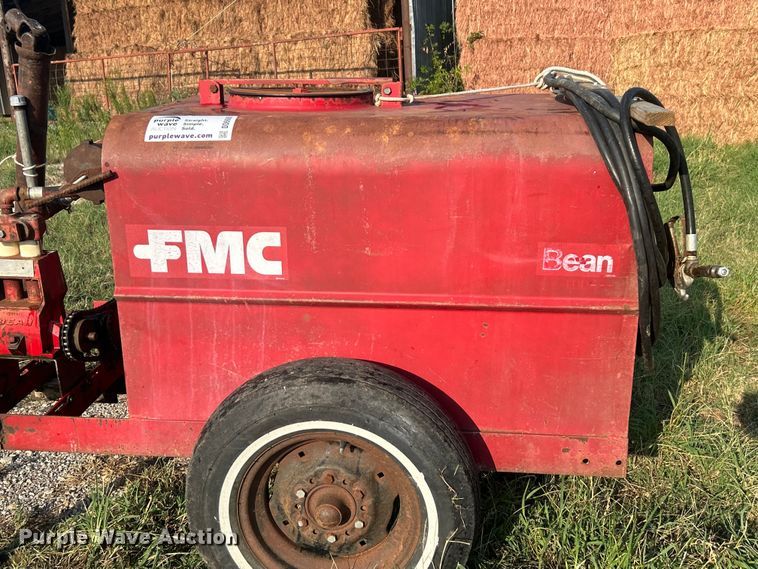 image for item DO6686 FMC sprayer trailer