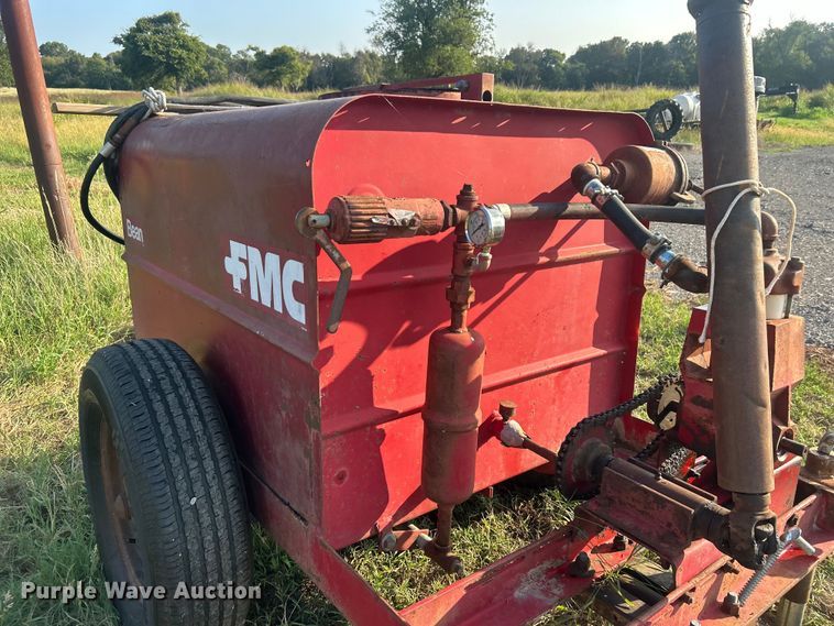 image for item DO6686 FMC sprayer trailer