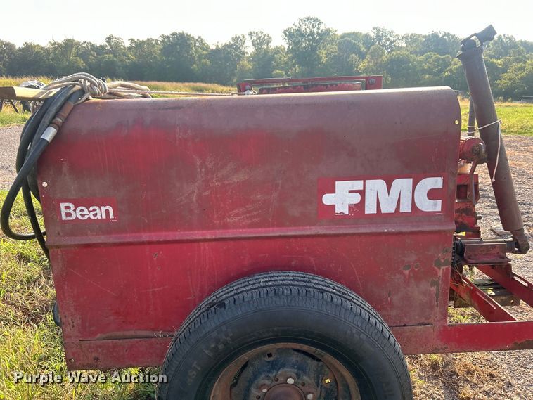 image for item DO6686 FMC sprayer trailer
